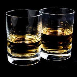 whiskey u dvije čaše